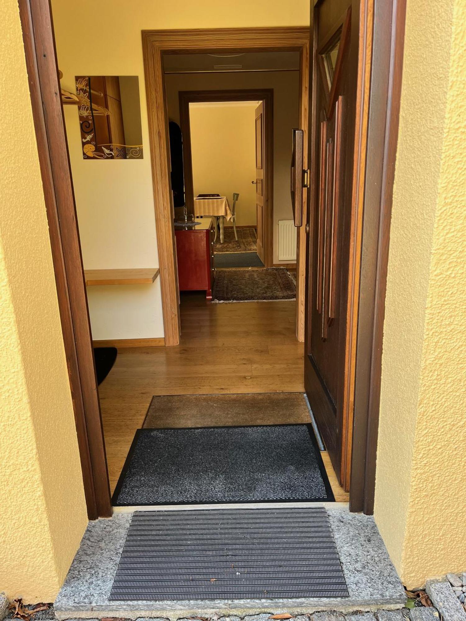 Apartment Ferienoase In Der Bierstadt Bei Dresden